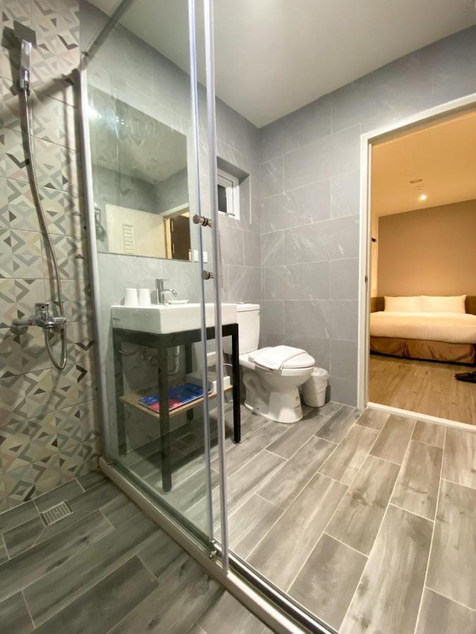 Hotel Brown - Zhongzheng Tainan Esterno foto